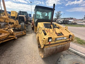 Cilindro Auto Vib. De Rolos CATERPILLAR CB-534D