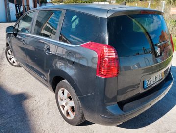 Peugeot 5008 · Ano 2011 · 7 Lugares