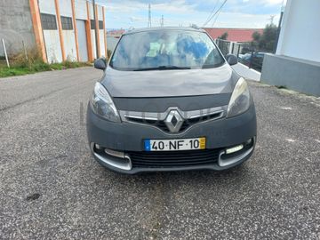 Renault Grand Scénic · Ano 2012 · 7 Lugares