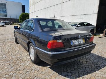 BMW 730i