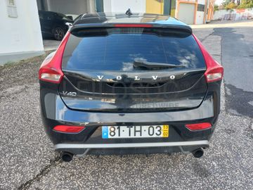 Volvo V40 · Ano 2013