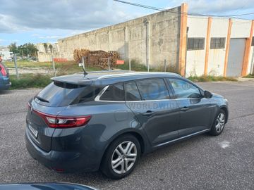 Renault Mégane IV Sport Tourer · Ano 2018