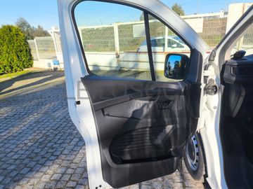 Renault Trafic 2.0 DCI · Ano 2022