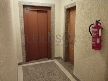 Apartamento T3 · Santa Iria de Azoia, Loures