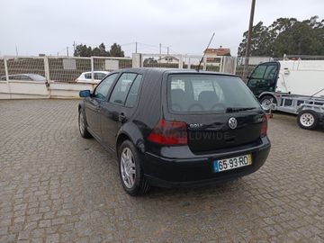 Volkswagen Golf · Ano 2021