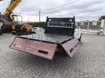 Toyota Hilux 2.5 d-4D · Ano 2008