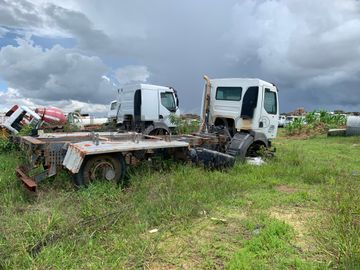 Camião Basculante RENAULT 325 Kerax