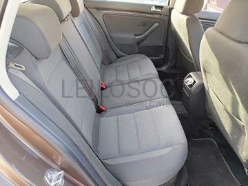 Volkswagen Golf · Ano 2011