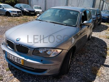 BMW 118d · Ano 2011
