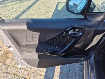 Peugeot 208 · Ano 2019 