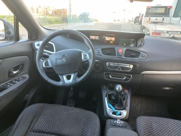 Renault Grand Scénic · Ano 2011 · 7 Lugares