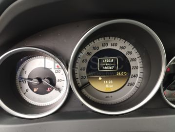 Mercedes-Benz C 220 CDI · Ano 2012