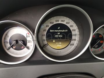 Mercedes-Benz C 220 CDI · Ano 2012