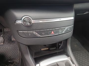 Peugeot 308 · Ano 2016  