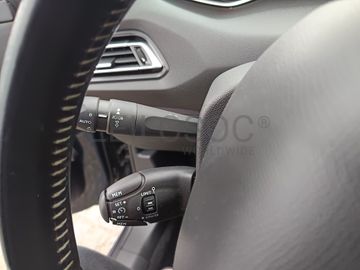 Peugeot 308 · Ano 2016  