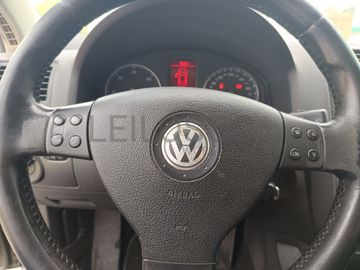 Volkswagen Jetta 2.0 TDI · Ano 2007