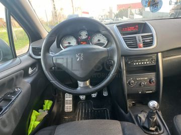 Peugeot 207 · Ano 2011 