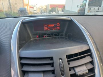 Peugeot 207 · Ano 2011 