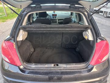Peugeot 207 · Ano 2011 