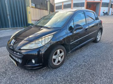 Peugeot 207 · Ano 2011 