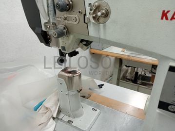 Máquinas de Coluna Alta · Máquina de Ribetes