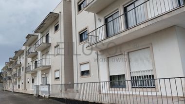 Apartamento T2 + Garagem · Valado dos Frades, Nazaré