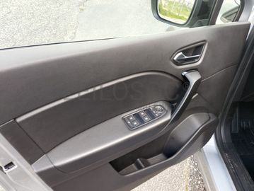 Renault Captur · Ano 2021
