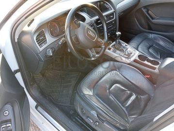 Audi A4 Avant TDI · Ano 2012