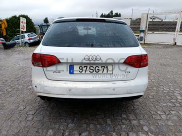 Audi A4 Avant TDI · Ano 2012