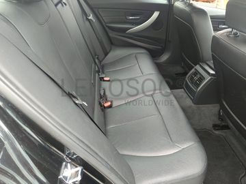 BMW 318 D · Ano 2012