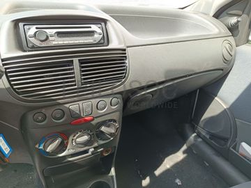 Fiat Punto 1.3 JTDI · Ano 2004