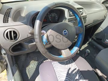 Fiat Punto 1.3 JTDI · Ano 2004