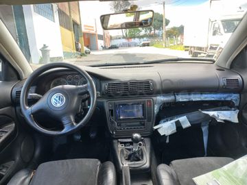 Volkswagen Passat · Ano 2001  