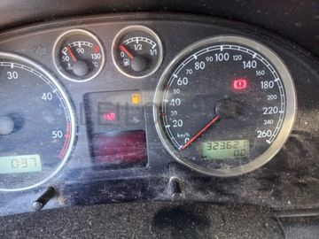 Volkswagen Passat · Ano 2001  
