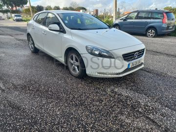 Volvo V40 · Ano 2016