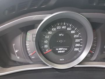Volvo V40 · Ano 2016