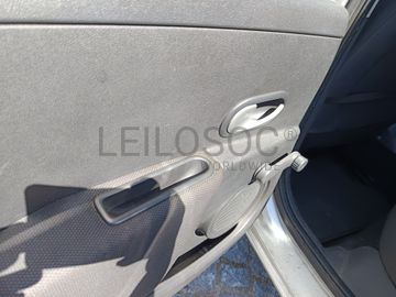 Renault Clio 1.5 dCi · Ano 2008