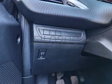 Peugeot 208 1.6 HDi · Ano 2018