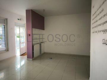 Loja · Amadora