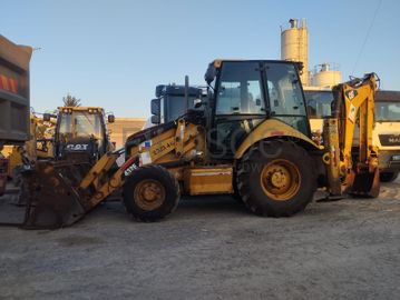 Retro-escavadeira  Caterpillar 432E