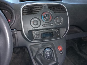 Renault Kangoo · Ano 2015