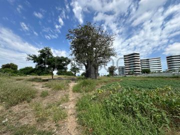 Terreno  – Localização Premium em Talatona, Luanda