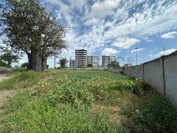 Terreno  – Localização Premium em Talatona, Luanda