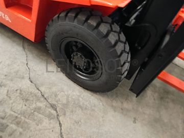Empilhador Toyota de 2000Kg