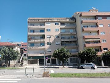 Quinhão Hereditário · São João da Madeira