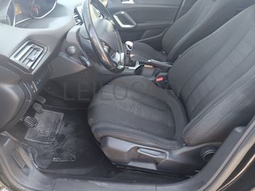 Peugeot 308 · Ano 2015  