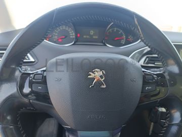 Peugeot 308 · Ano 2015  