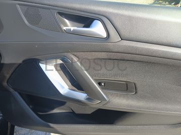 Peugeot 308 · Ano 2015  