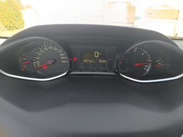 Peugeot 308 · Ano 2015  