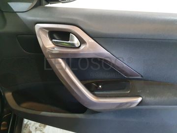 Peugeot 2008 · Ano 2014